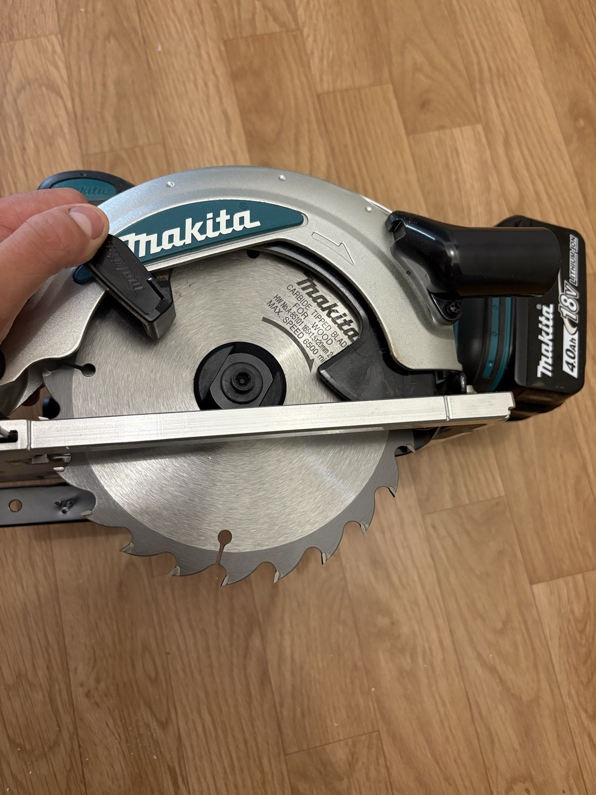 Scie Circulaire MAKITA